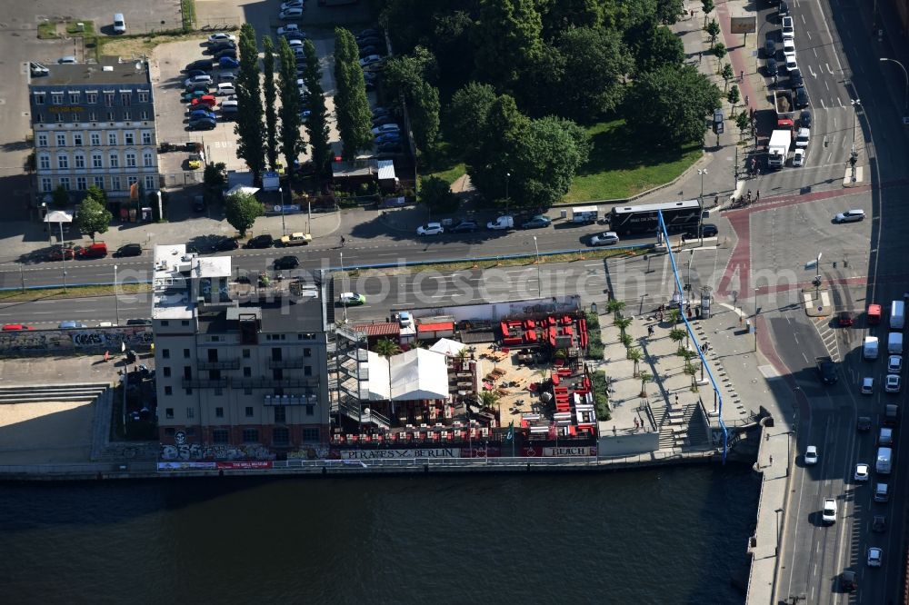 Berlin from above - Museum building ensemble The Wall Museum East Side Gallery at the shore of river Spree in Berlin