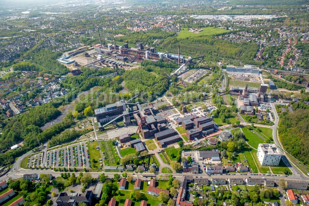 Essen from above - Museum building ensemble pit - Ruhr Museum in Essen in the state North Rhine-Westphalia