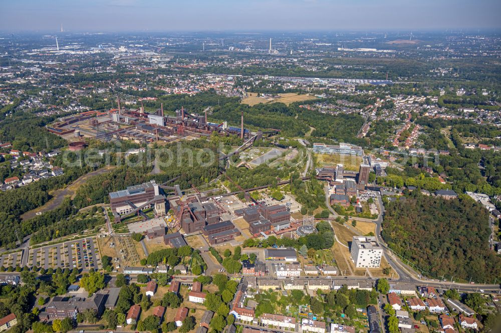 Aerial photograph Essen - Museum building ensemble pit - Ruhr Museum in Essen in the state North Rhine-Westphalia