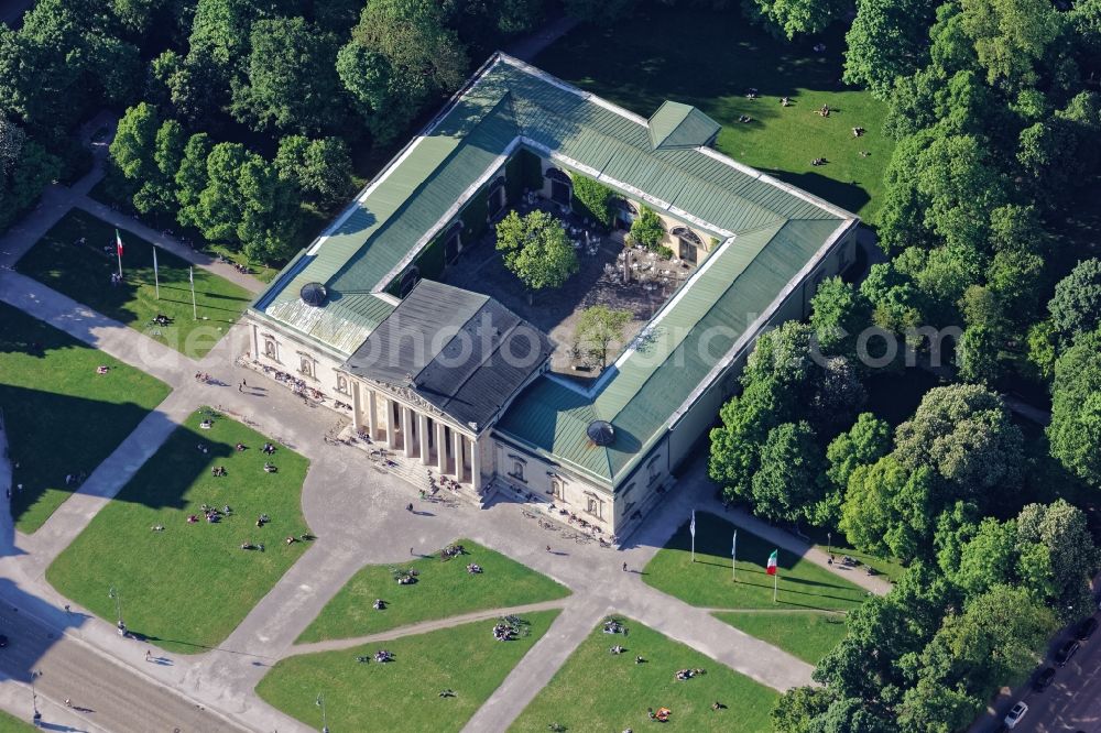 München from the bird's eye view: Museum building ensemble Glyptothek in Munich in the state Bavaria, Germany