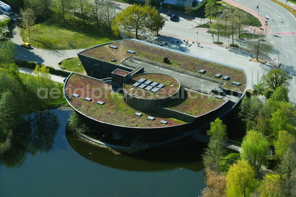 Waren (Müritz) from the bird's eye view: Museum and visitor center Mueritzeum at the Herrensee in Waren (Mueritz) in the state Mecklenburg-Western Pomerania, Germany