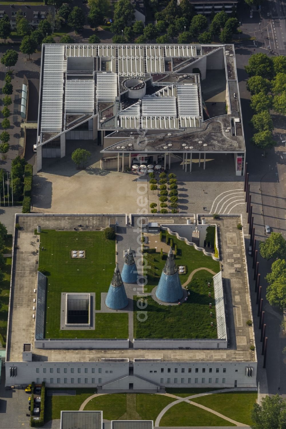 Bonn from above - View of the Museum Mile with the Art and Exhibition Hall of the Federal Republic of Germany and the House of History in Bonn