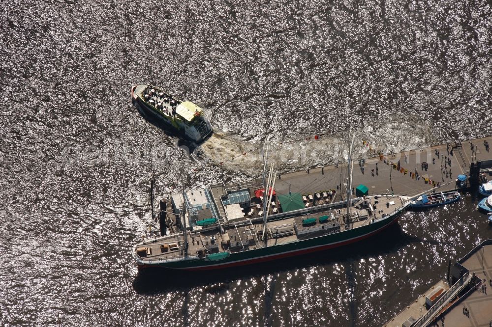 Hamburg from the bird's eye view: Museum Rickmer-Rickmers on the banks of the Norderelbe in Hamburg harbor in the state of Hamburg