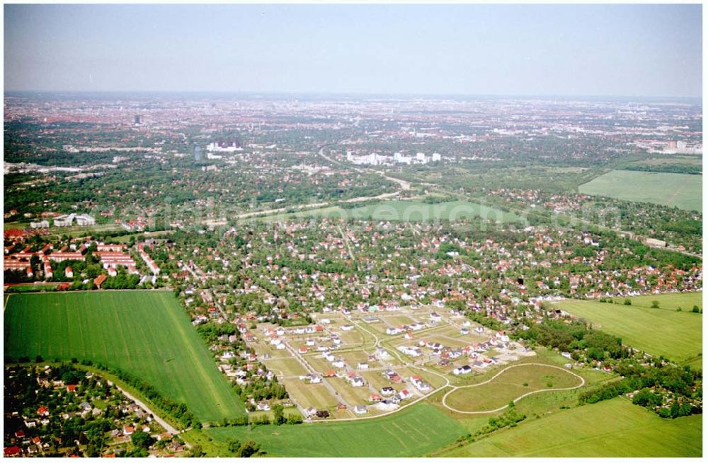 Aerial photograph Teltow / BRB - Bau des Musikerviertels der Deutschen Post Immobilien an der Beethovenstraße in Teltow / Brandenburg. Herr Ing. Manfreg San der Deutsche Post AG, Charles-de-Gaulle-Straße 20, 53113 Bonn,Tel. 0228-182-4202