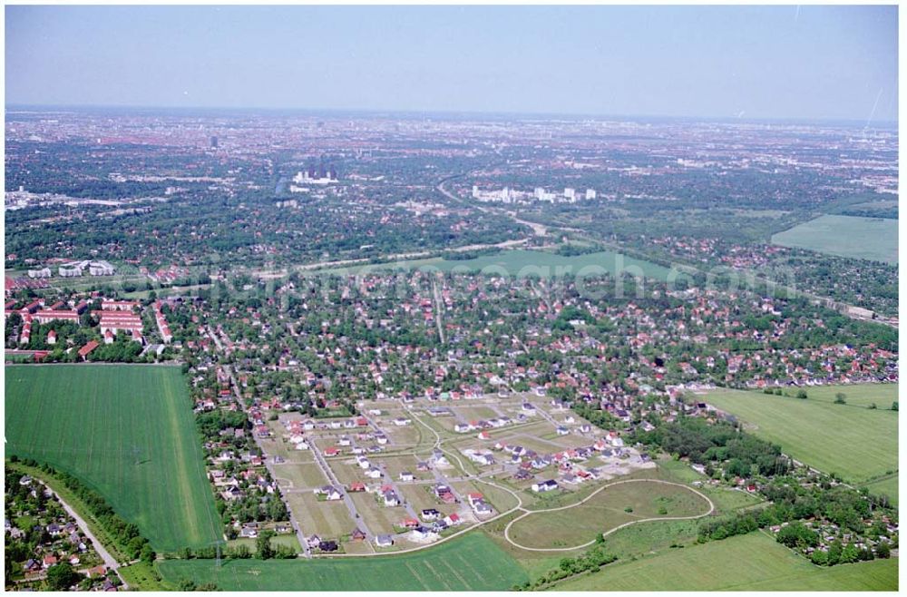 Teltow / BRB from the bird's eye view: Bau des Musikerviertels der Deutschen Post Immobilien an der Beethovenstraße in Teltow / Brandenburg. Herr Ing. Manfreg San der Deutsche Post AG, Charles-de-Gaulle-Straße 20, 53113 Bonn,Tel. 0228-182-4202