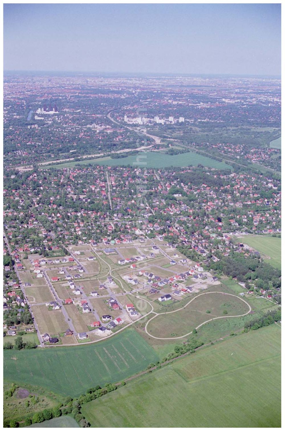 Aerial image Teltow / Brandenburg - Bau des Musikerviertels der Deutschen Post Immobilien an der Beethovenstraße in Teltow / Brandenburg. Herr Dipl.-Ing. Manfred von Sanden Deutsche Post AG, Charles-de-Gaulle-Straße 20, 53113 Bonn,Tel. 0228-182-4202