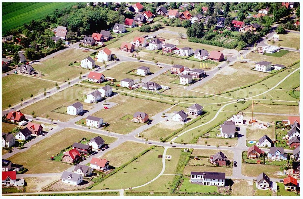 Teltow / Brandenburg from above - Bau des Musikerviertels der Deutschen Post Immobilien an der Beethovenstraße in Teltow / Brandenburg. Herr Dipl.-Ing. Manfred von Sanden Deutsche Post AG, Charles-de-Gaulle-Straße 20, 53113 Bonn,Tel. 0228-182-4202