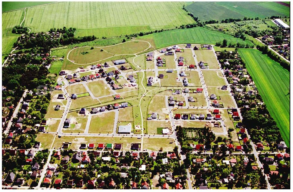 Aerial photograph Teltow / Brandenburg - Bau des Musikerviertels der Deutschen Post Immobilien an der Beethovenstraße in Teltow / Brandenburg. Herr Dipl.-Ing. Manfred von Sanden Deutsche Post AG, Charles-de-Gaulle-Straße 20, 53113 Bonn,Tel. 0228-182-4202