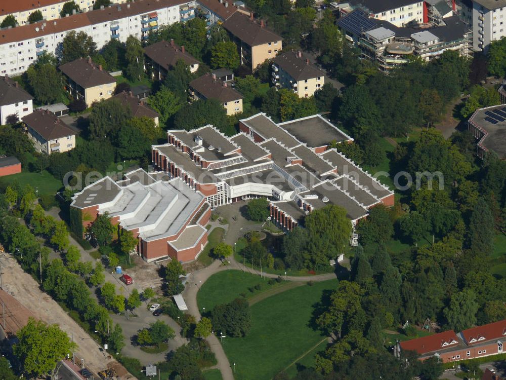 Aerial photograph Freiburg - Die Hochschule für Musik Freiburg an der Schwarzwaldstraße im Stadtteil Oberau in Freiburg, Baden-Württemberg. The music school Musikhochschule Freiburg at the street Schwarzwaldstrasse in the district Oberau in Freiburg, Baden-Wuerttemberg.