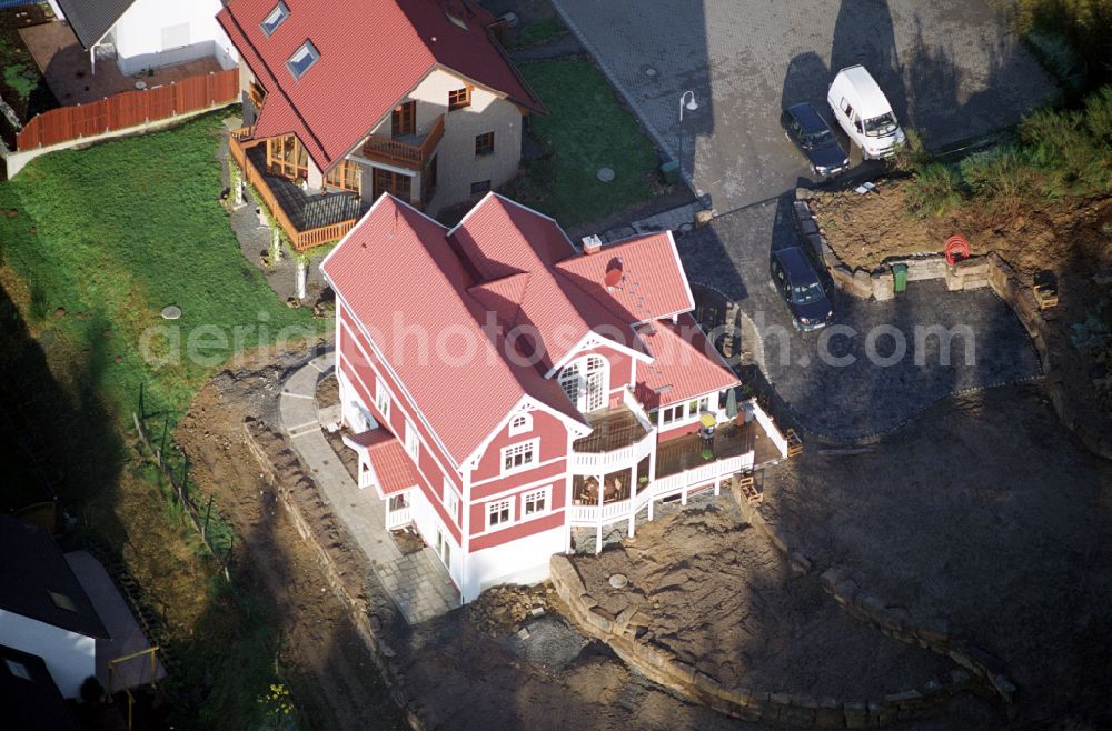 Aerial photograph Engelskirchen - Model house single-family house of the company Schwedenhaus on the street Sachsenweg in the district Ruenderoth in Engelskirchen in the state North Rhine-Westphalia, Germany