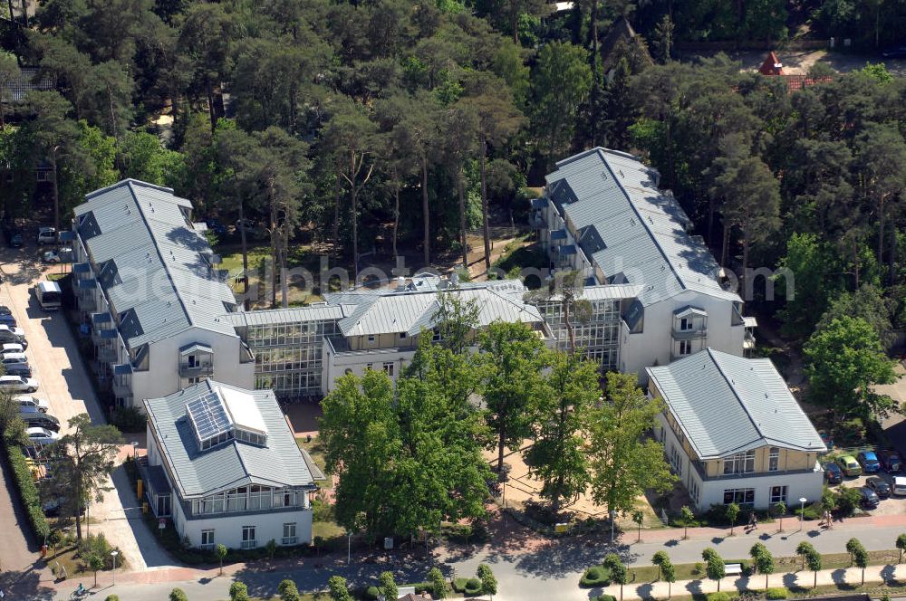 BAABE from the bird's eye view: Blick auf die Mutter und Kind- Klinik der AWO Sano gGmbH an der Strandstrasse 20 in 18586 Ostseebad Baabe.