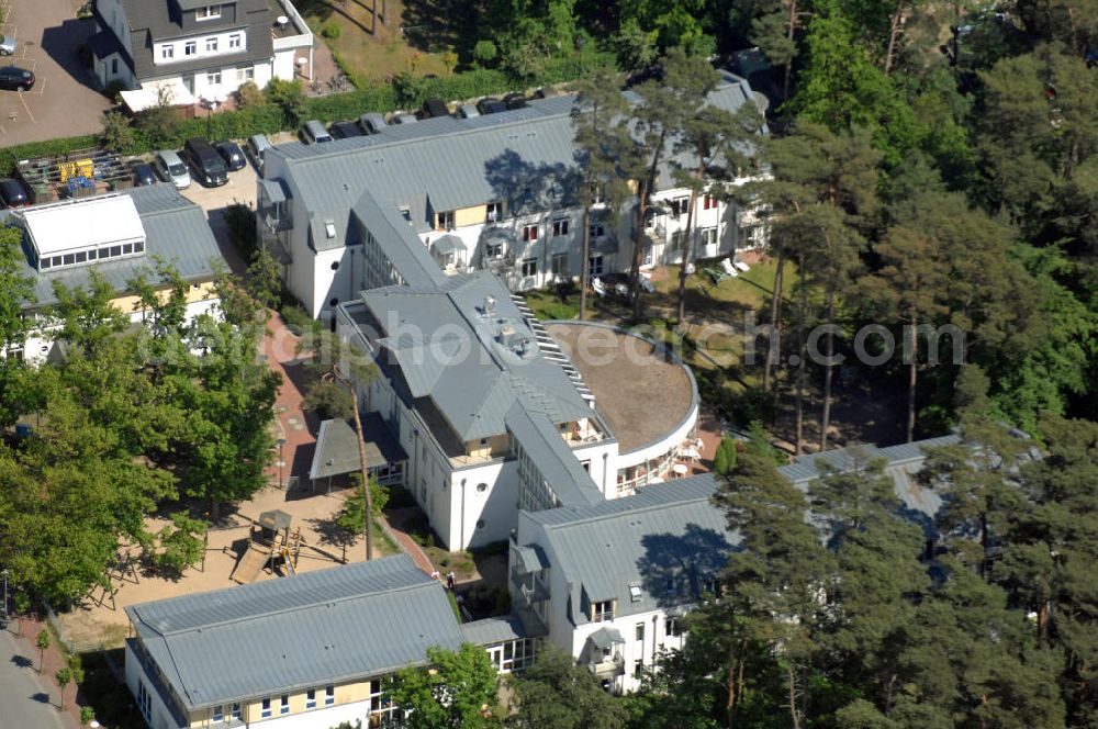 BAABE from the bird's eye view: Blick auf die Mutter und Kind- Klinik der AWO Sano gGmbH an der Strandstrasse 20 in 18586 Ostseebad Baabe.