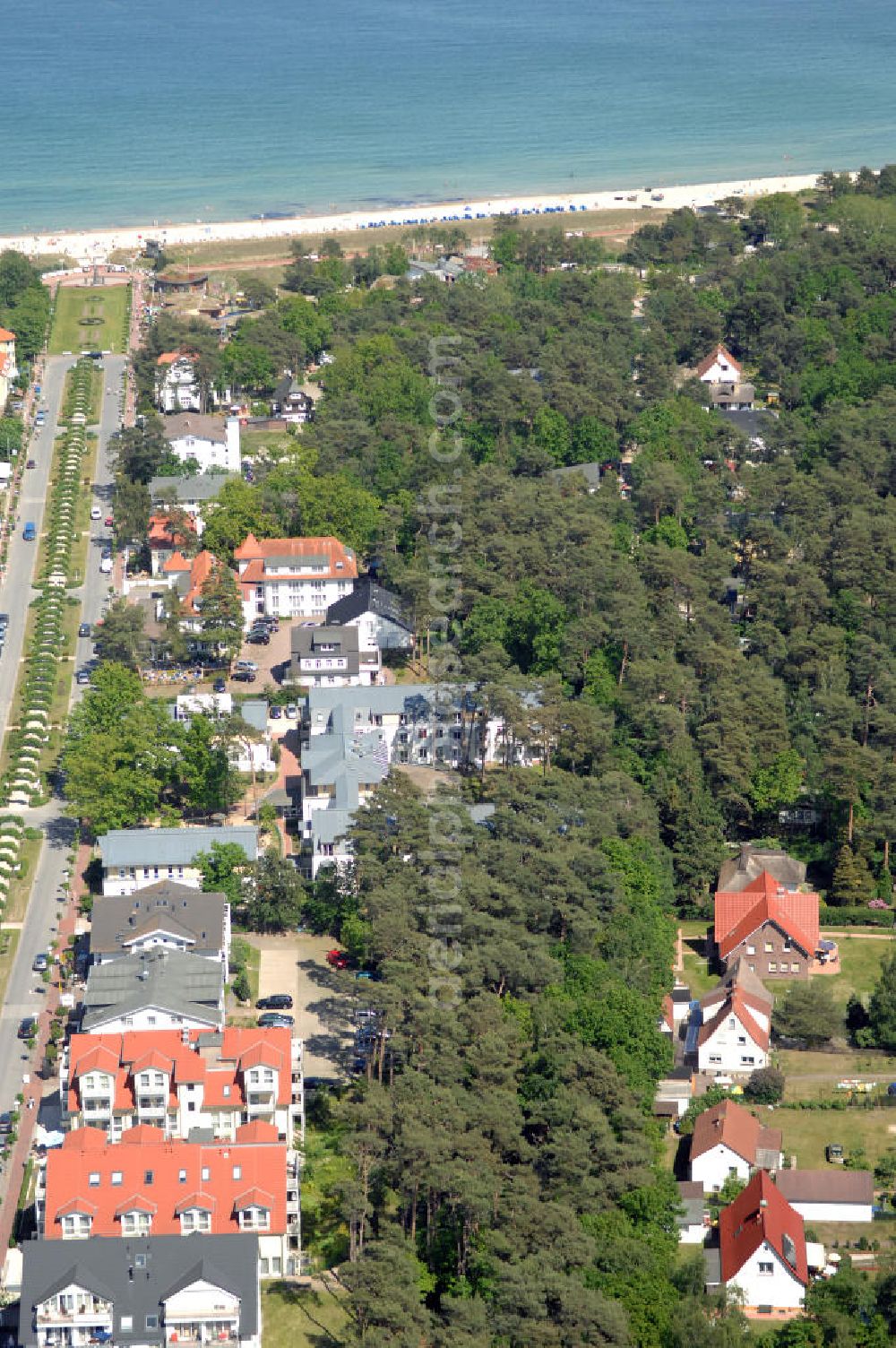 Aerial image BAABE - Blick auf die Mutter und Kind- Klinik der AWO Sano gGmbH an der Strandstrasse 20 in 18586 Ostseebad Baabe.