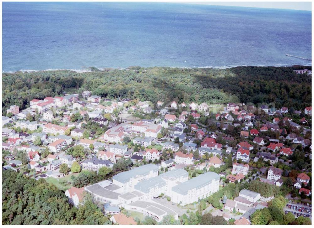 Graal-Müritz / Mecklenburg Vorpommern from above - Mutter und Kind - Kurheim am Strand von Graal - Müritz Mecklenburg Vorpommern / 27.09.02