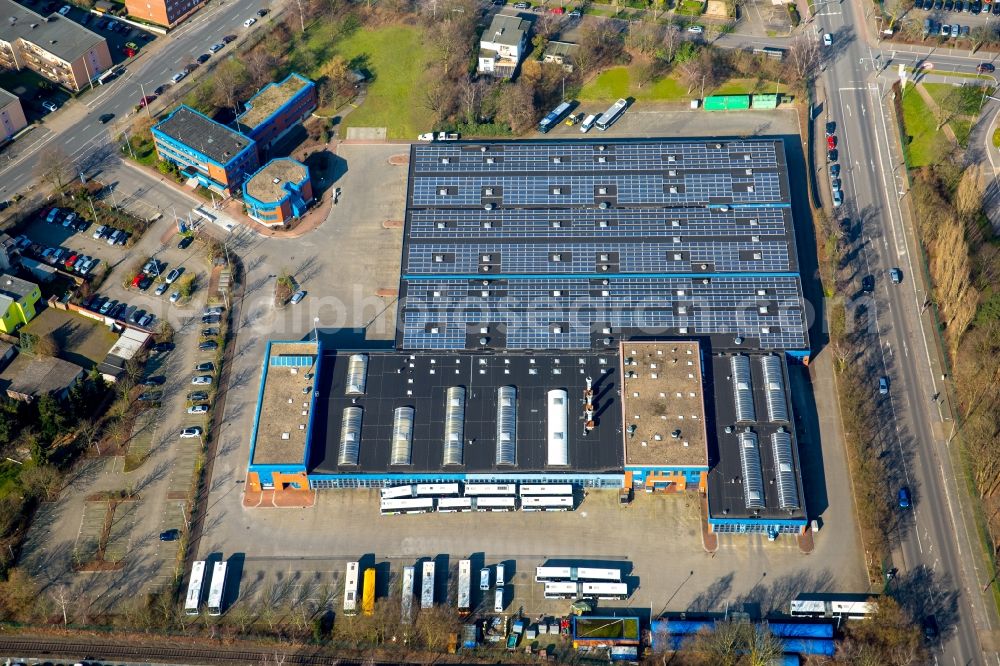 Aerial image Moers - Bus Depot of the Niederrheinische Verkehrsbetriebe Aktiengesellschaft NIAG on Rheinberger Strasse in Moers in the state of North Rhine-Westphalia