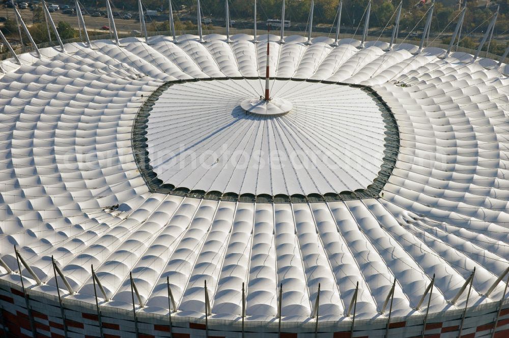 Aerial image Warschau / Warszawa / Warsaw - Das neu errichtete Stadion Warschauer Nationalstadion im Stadtteil Praga am Weichselufer gegenüber dem Warschauer Zentrum in der Woiwodschaft Masowien, Polen. Das Fußballstadion ist ein Austragungsort der UEFA Fußball-Europameisterschaft EM 2012. Generalplaner des Stadion-Neubau ist ein Konsortium aus den Architekturbüros JSK Architekten, Gerkan, Marg und Partner sowie dem Ingenieurbüro Schlaich Bergermann und Partner. Die Hochbauarbeiten wurden durch die ALPINE - PBG SA und die Hydrobudowa Polska SA ausgeführt. The new built stadium National Stadium in Warsaw in the voivodeship Masovia, Poland.