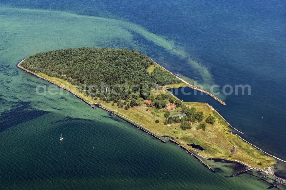 Kröslin from above - View of the Baltic island of Ruden, an island in the mouth of the Peene River on the southern end of Greifswald Boddenrandschwelle in the state Mecklenburg-Western Pomerania