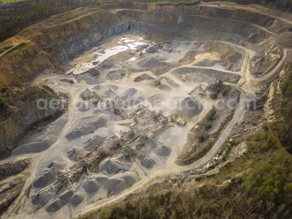 Aerial photograph Kamenz - Natursteinwerke Weiland GmbH, a family-owned company that operates several granite and greywacke stone plants as well as gravel plants in Upper Lusatia, in Kamenz in the state of Saxony, Germany