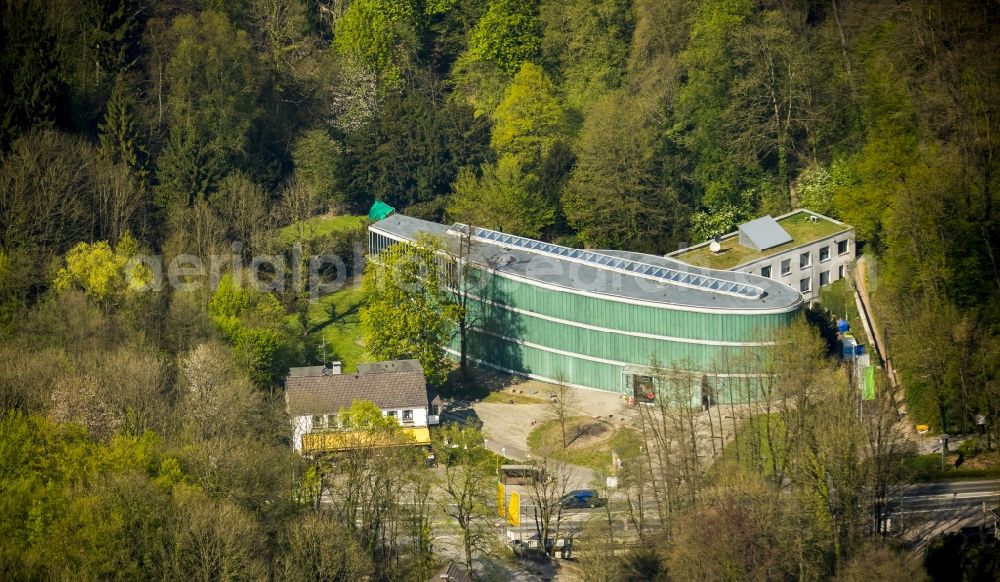 Aerial photograph Mettmann - Nean derthal Museum in the Nean der Valley on the area of the towns of Erkrath and Mettmann in the state of North Rhine-Westphalia. The famous valley is located - with the Nean dertal museum - in the niederbergisches Land which used to be an important industrial and mining region in the 19th century