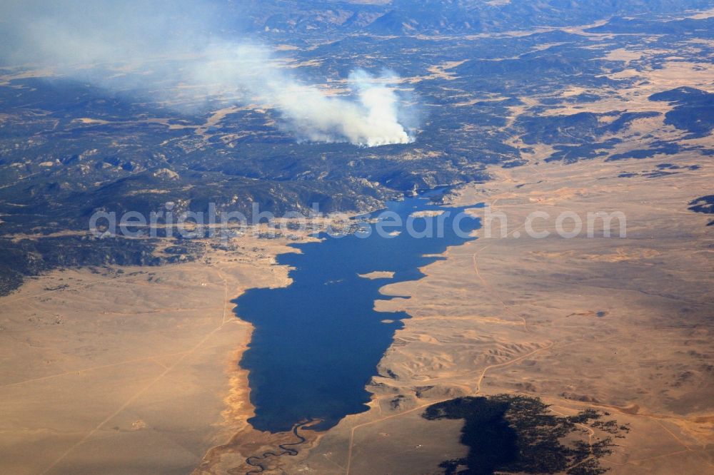 Aerial photograph Florissant - Forest fire near Florissant in USA at Elevenmile Canyon Reservoir. Nobody cares in this deserted wasteland