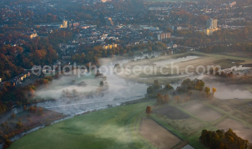 Aerial photograph Essen - Fog over the autumnal riverbank of the Ruhr Valley in Essen in the state North Rhine-Westphalia