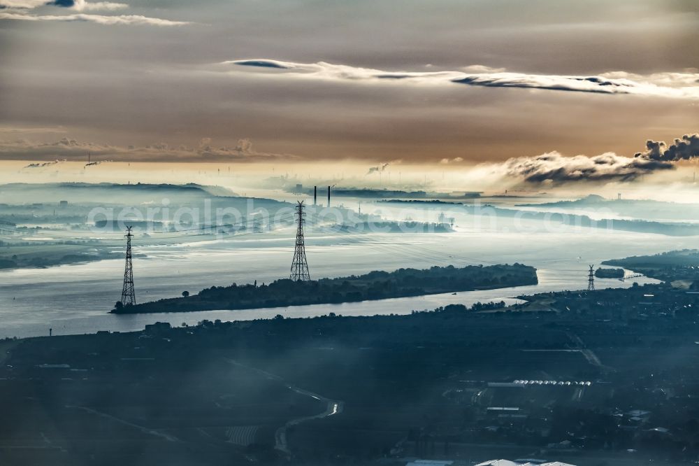 Aerial photograph Steinkirchen - Layer of fog and clouds over the Elbe island Luehesand in Steinkirchen in the state Lower Saxony, Germany