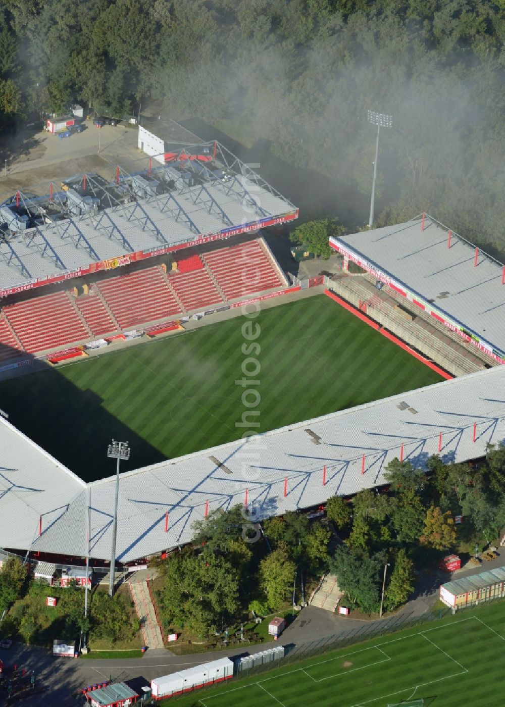 Aerial photograph Berlin - View of new construction of the grandstand at the stadium Alte Försterei in Berlin