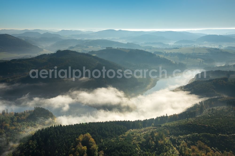 Meschede from the bird's eye view: Fog hanger riparian areas on the lake area of Hennesee in Meschede in the state North Rhine-Westphalia