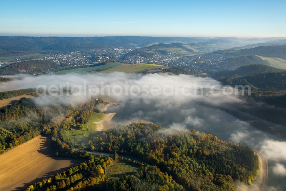 Aerial photograph Meschede - Fog hanger riparian areas on the lake area of Hennesee in Meschede in the state North Rhine-Westphalia