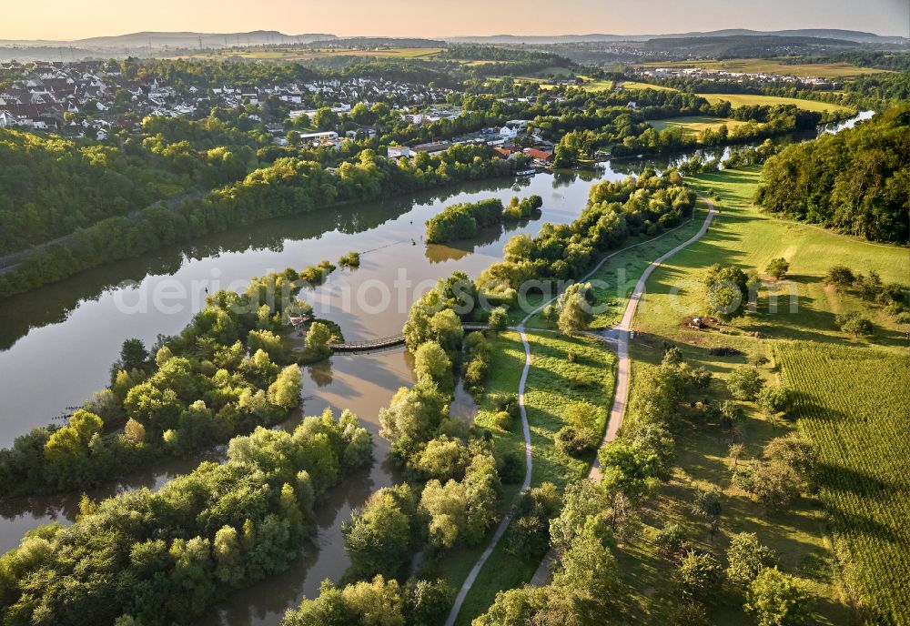 Aerial photograph Ludwigsburg - Neckar Biotop Zugwiesen and renaturation of the river course in Ludwigsburg-Poppenweiler in the state of Baden-Wuerttemberg, Germany