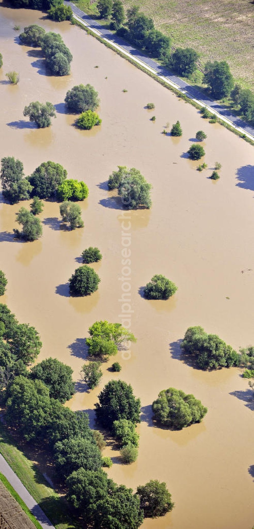 Guben from above - Blick auf das Hochwasser der Neiße nördlich von Guben. View of the flood of the Neisse River north of Guben.