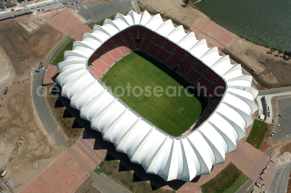 Port Elizabeth from above - Blick auf das Nelson - Mandela - Bay - Stadion in Port Elizabeth in der Provinz Eastern Cape in Südafrika vor der Fußball-Weltmeisterschaft 2010. View of the Nelson-Mandela-Bay-Stadium in Port Elizabeth in South Africa for the FIFA World Cup 2010.