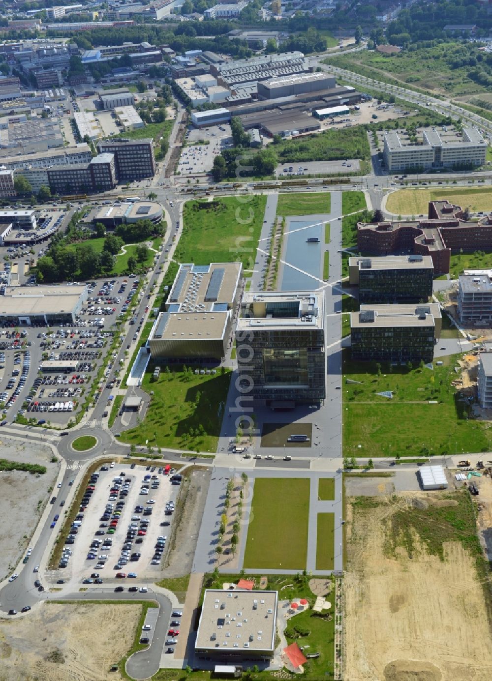 Aerial image Essen - The Krupp-Gürtel is an urban project, at the Altendorfer street corner Berthold-Beitz-Boulevard in the district Westviertel in Essen in the state North Rhine-Westphalia. The new buildings were erected on the largely untapped area of ??the former Kruppschen Gußstahlfabrik and are currently the headquarters of ThyssenKrupp AG