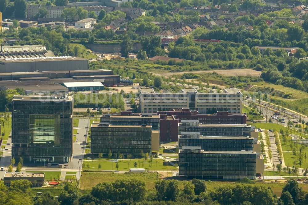 Essen from above - The Krupp-Gürtel is an urban project, at the Altendorfer street corner Berthold-Beitz-Boulevard in the district Westviertel in Essen in the state North Rhine-Westphalia. The new buildings were erected on the largely untapped area of ??the former Kruppschen Gußstahlfabrik and are currently the headquarters of ThyssenKrupp AG