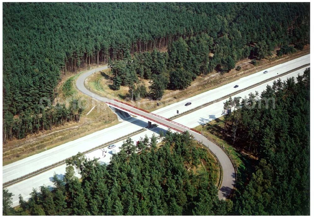 Königs Wusterhausen from the bird's eye view: neu erbaute Brücke an der Bundesautobahn A10 am südlichen Berliner Ring bei Königs Wusterhausen09.09.2002