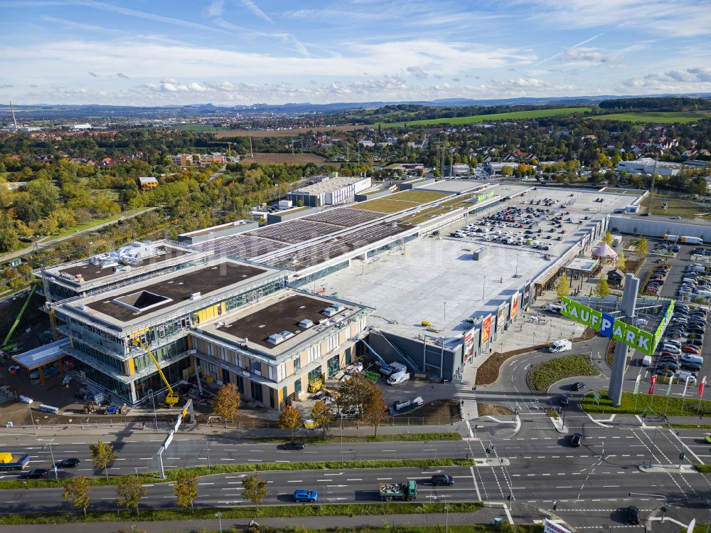 Aerial image Dresden - Newly built shopping center Kaufpark Nickern on Dohnaer Strasse in the Lockwitz district of Dresden in the state of Saxony, Germany