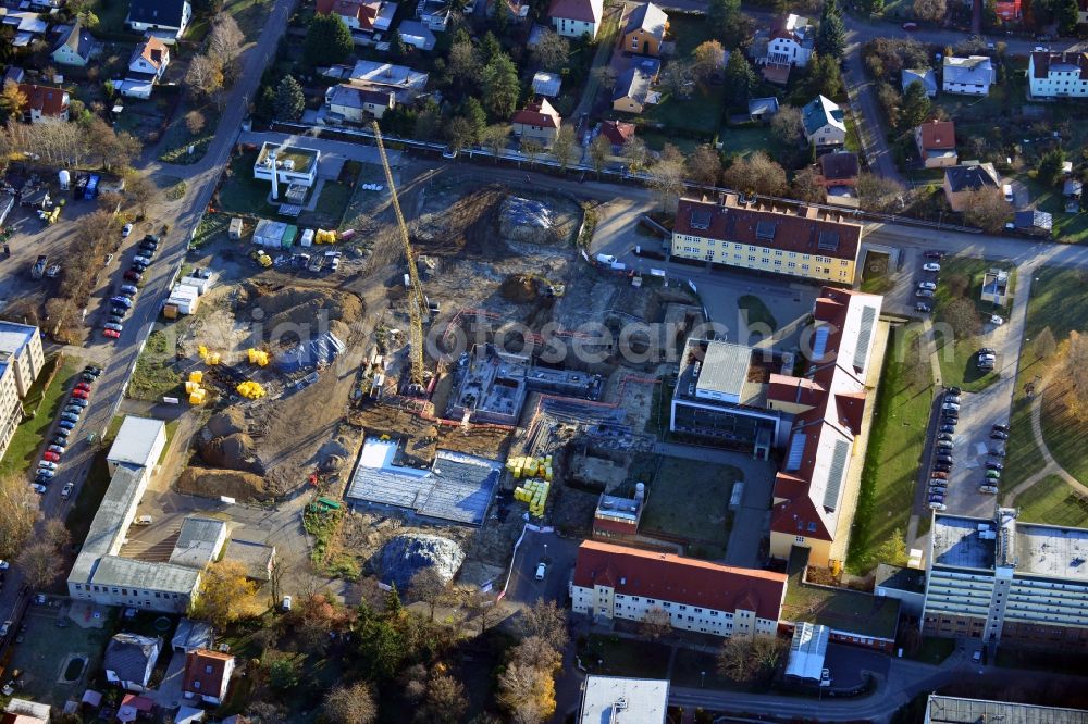 Berlin from above - New build and renovation of the psychiatry clinic at the Vivantes Clinical Centre Hellersdorf at the road Myslowitzer Strasse in Berlin-Kaulsdorf