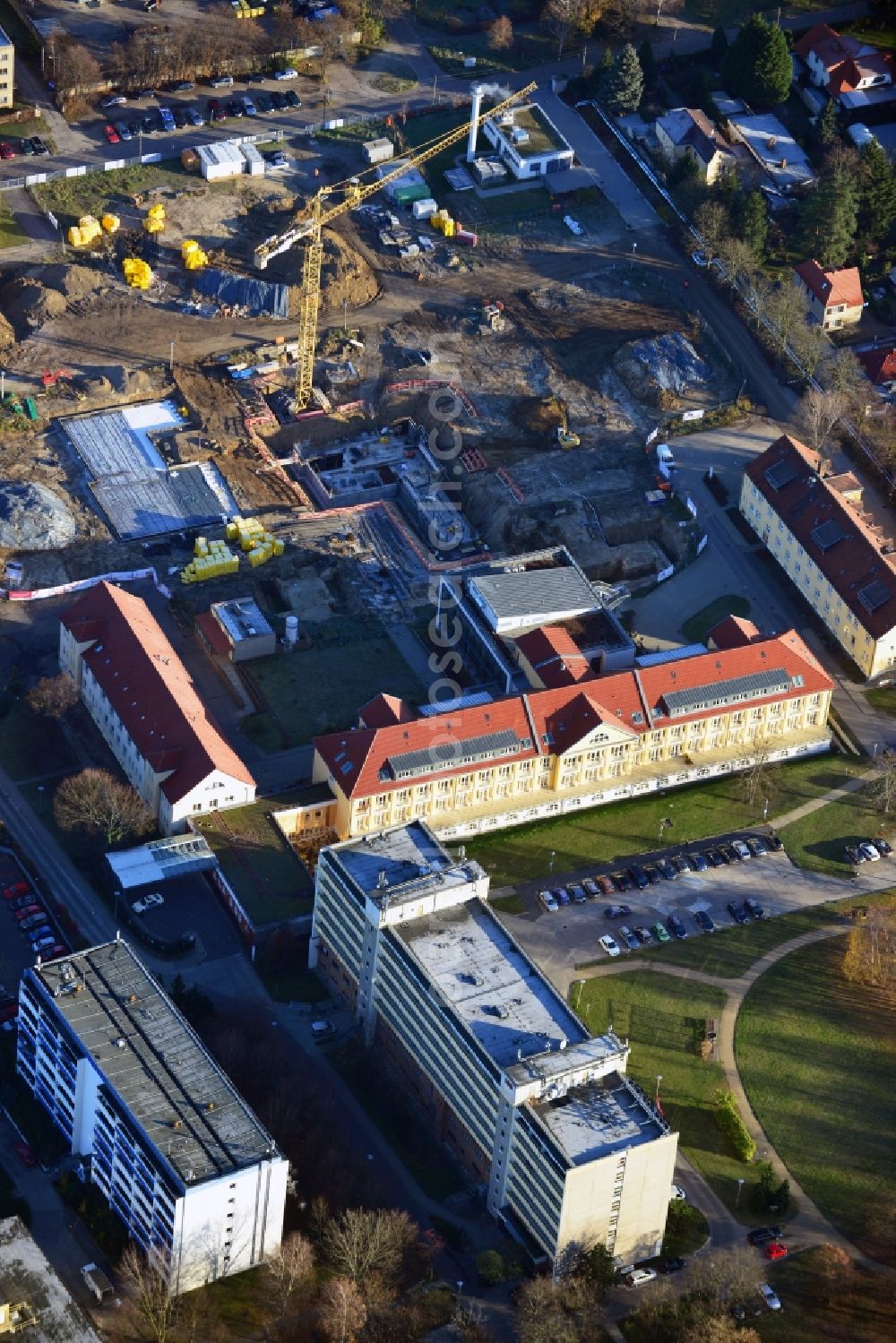 Aerial image Berlin - New build and renovation of the psychiatry clinic at the Vivantes Clinical Centre Hellersdorf at the road Myslowitzer Strasse in Berlin-Kaulsdorf