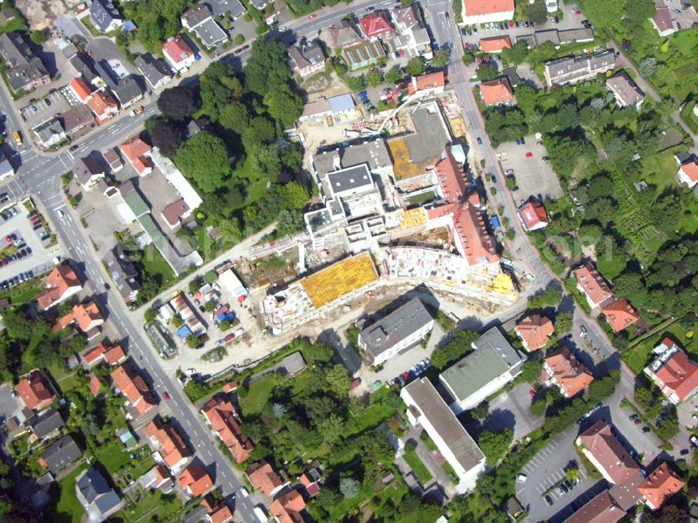 Aerial image Melle (Niedersachsen) - Erweiterungsbaustelle am Christlichen Klinikum Melle GmbH mit 248 Planbetten.Im Klinikum arbeiten rund 500 Mitarbeiter, die ca. 8.000 Patienten jährlich stationär und 14.000 Patienten ambulant versorgen.Christliches Klinikum Melle GmbH; Riemsloher Straße 5 - 49324 Melle; Telefon: 05422/603-0; Telefax:05422/603-980; info@christliches-klinikum-melle.de