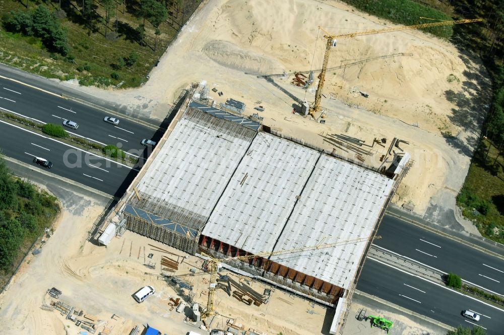 Aerial image Beelitz - Construction site of highway bridge structure applied as a wildlife crossing bridge Wild - Wild swap the BAB A 9 through the ARIKON BAU AG in Beelitz in the state Brandenburg, Germany