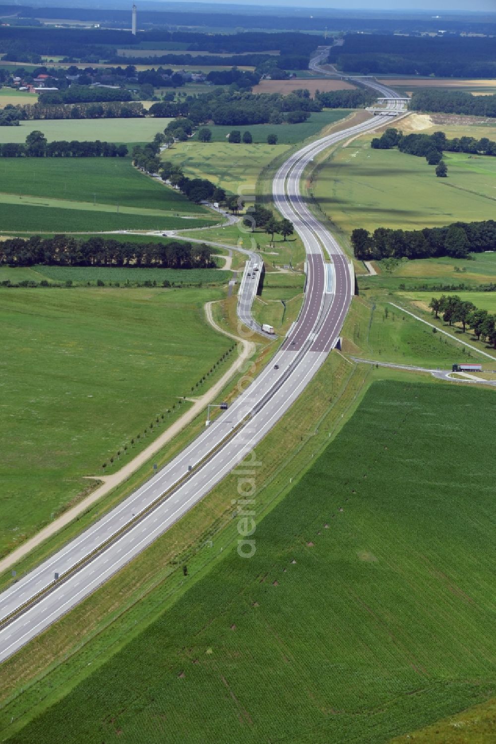 Aerial photograph Karstädt - Highway - motorway bridge of the A 14 in Order of DEGES Deutsche Einheit Fernstrassenplanungs- and -Bau GmbH by Johann Bunte Bauunternehmung GmbH & Co. KG in the district Garlin in Karstaedt in the state Brandenburg, Germany