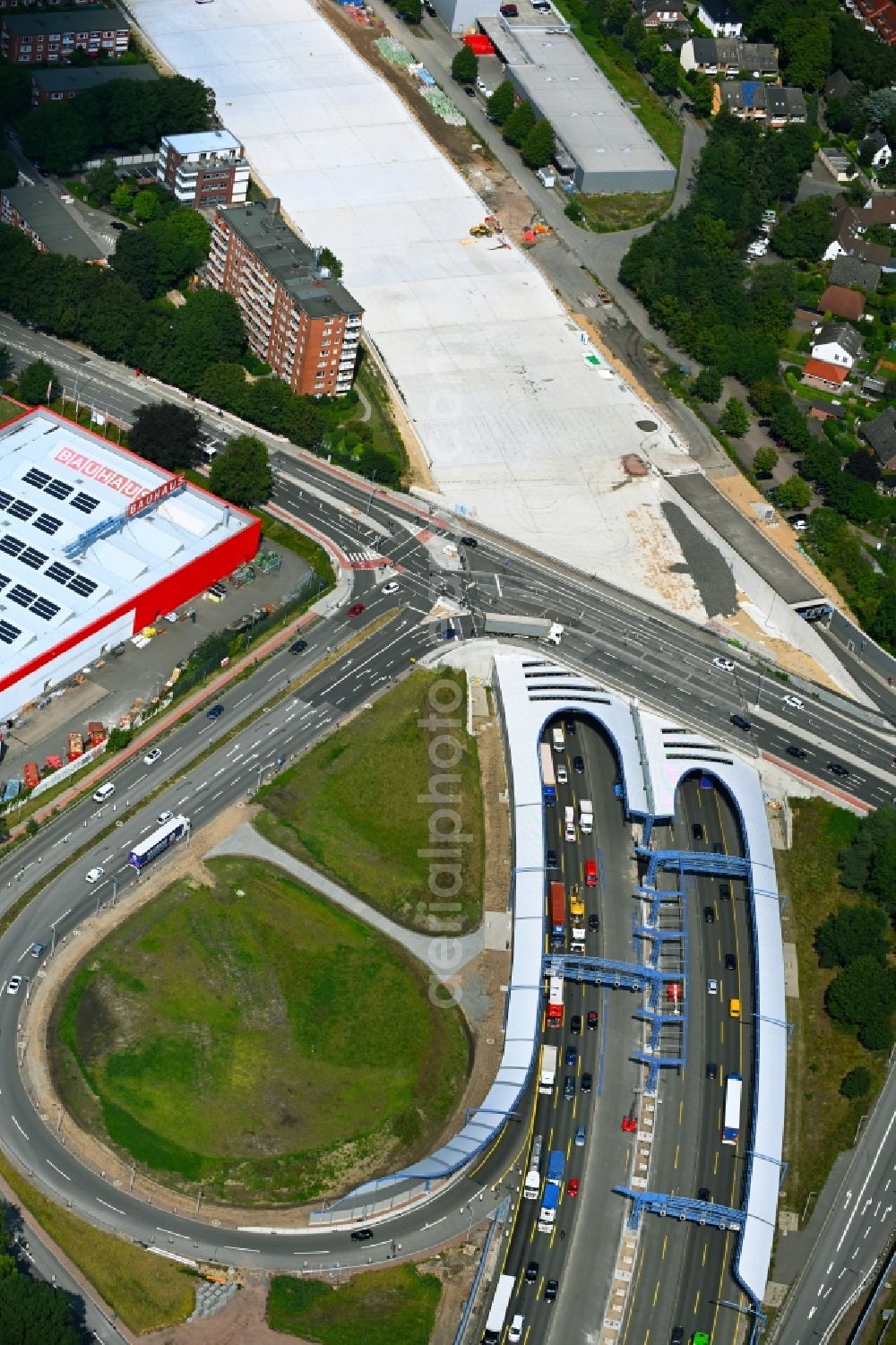 Hamburg from above - New construction of the route in the course of the motorway tunnel construction of the BAB A 7 Hamburger Deckel bzw. Stellinger Deckel in the district Stellingen in Hamburg, Germany