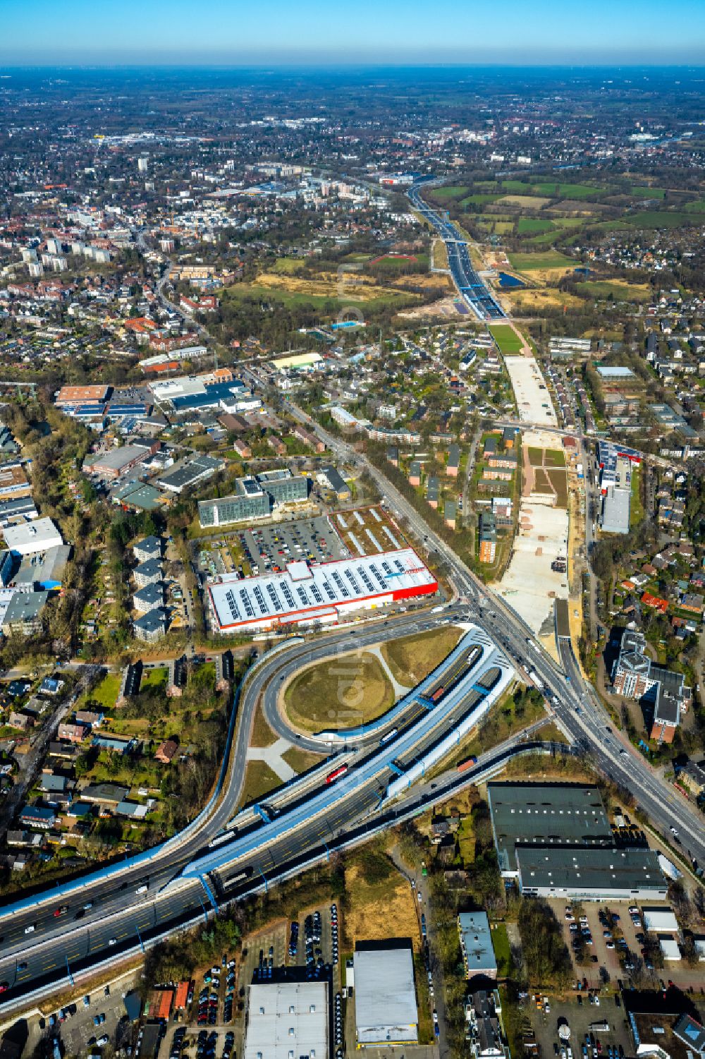 Hamburg from the bird's eye view: New construction of the route in the course of the motorway tunnel construction of the BAB A 7 Hamburger Deckel bzw. Stellinger Deckel in the district Stellingen in Hamburg, Germany