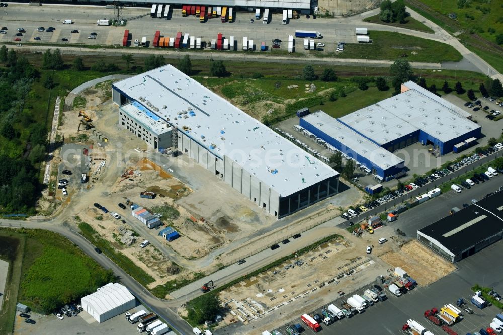 Aerial photograph Hoppegarten - New building construction site in the industrial park Industriestrasse - Alter Feldweg of Firma coolback GmbH in the district Dahlwitz-Hoppegarten in Hoppegarten in the state Brandenburg, Germany