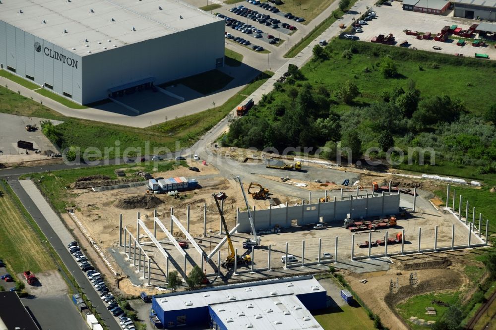 Aerial image Hoppegarten - New building construction site in the industrial park Industriestrasse - Alter Feldweg of Firma coolback GmbH in the district Dahlwitz-Hoppegarten in Hoppegarten in the state Brandenburg, Germany