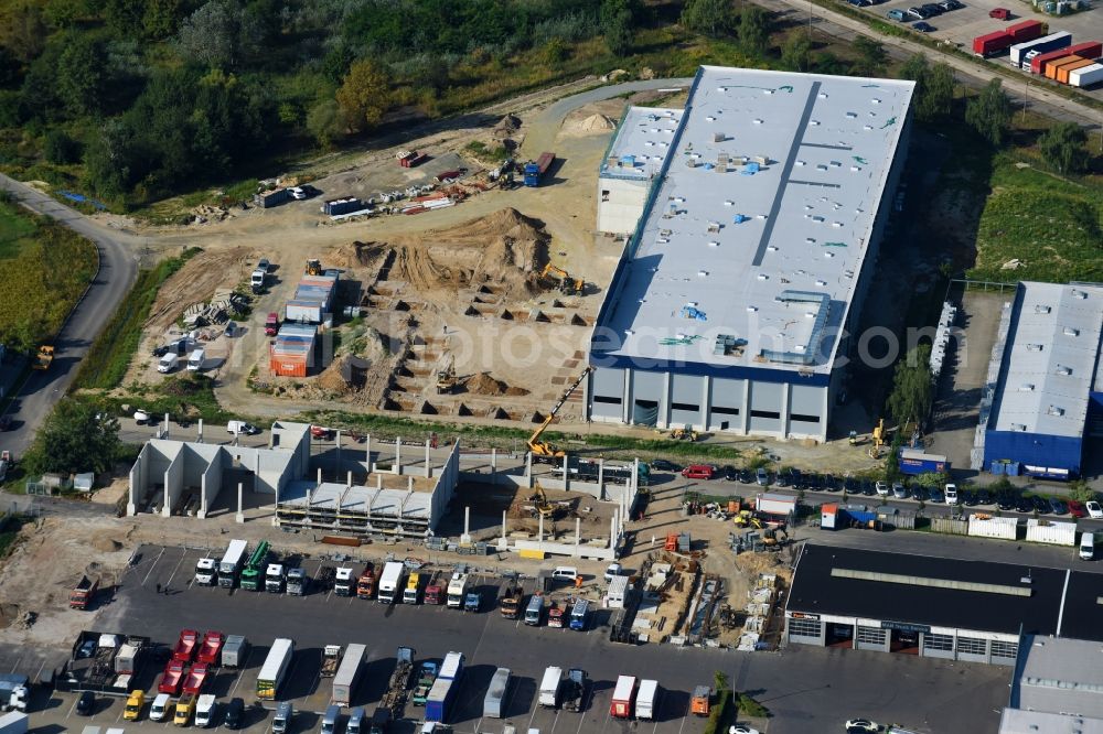 Aerial image Hoppegarten - New building construction site in the industrial park Industriestrasse - Alter Feldweg of Firma coolback GmbH in the district Dahlwitz-Hoppegarten in Hoppegarten in the state Brandenburg, Germany