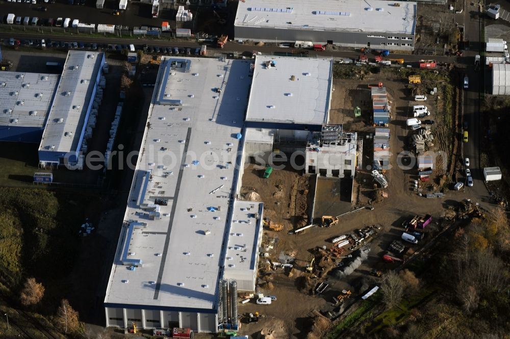 Hoppegarten from above - New building construction site in the industrial park Industriestrasse - Alter Feldweg of Firma coolback GmbH in the district Dahlwitz-Hoppegarten in Hoppegarten in the state Brandenburg, Germany