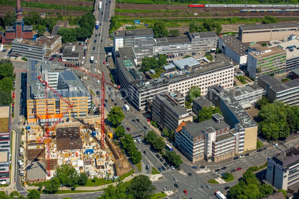 Essen from above - New construction construction site the hotel complex Novum Style Hotel Essen in Essen in the state North Rhine-Westphalia