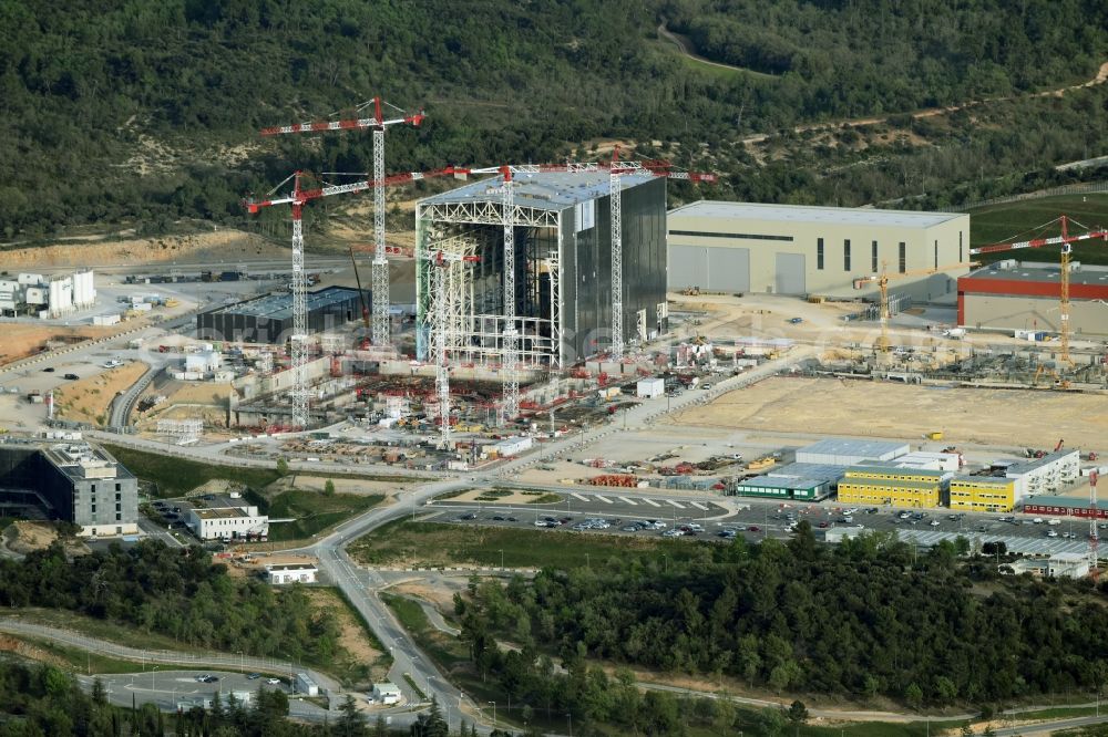 Aerial photograph Saint-Paul-lez-Durance - Construction site of Building remains of the reactor units and facilities of the NPP nuclear power plant institut CEA Cadarache in Saint-Paul-lez-Durance in Provence-Alpes-Cote d'Azur, France