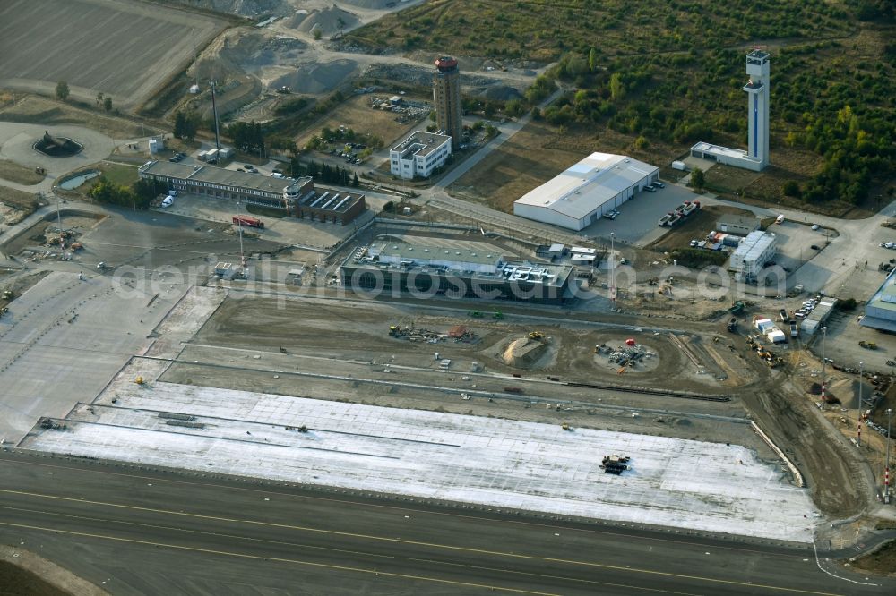 Aerial photograph Schönefeld - Expansion and construction site on the grounds of the airport Regierungsflughafen - Empfangsgebaeude in Protokollbereich on Flughafen BER in Schoenefeld in the state Brandenburg, Germany